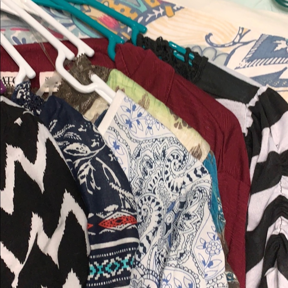 Closet clean out set of six tops!! Size 2XL